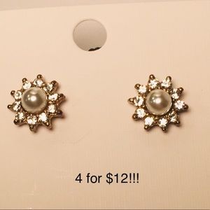 Jewelry - 4 for $12: Unique Pearl Like Flowers Jewelry - 4 for $12: Unique Pearl Like Flowers